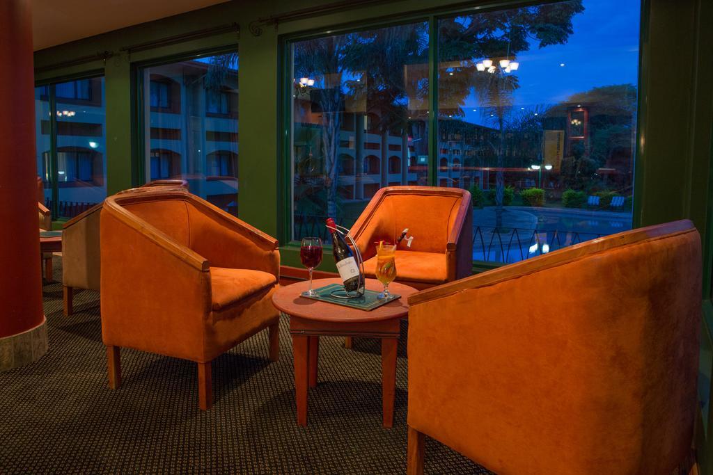 M'Kango Golfview Hotel 루사카 외부 사진