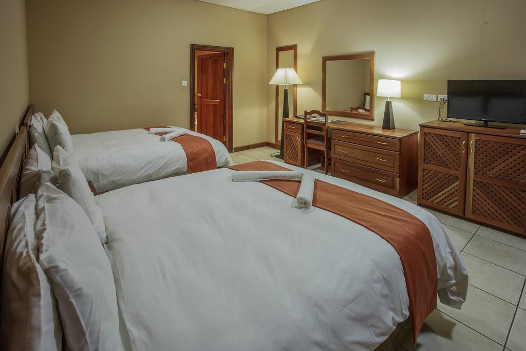 M'Kango Golfview Hotel 루사카 객실 사진