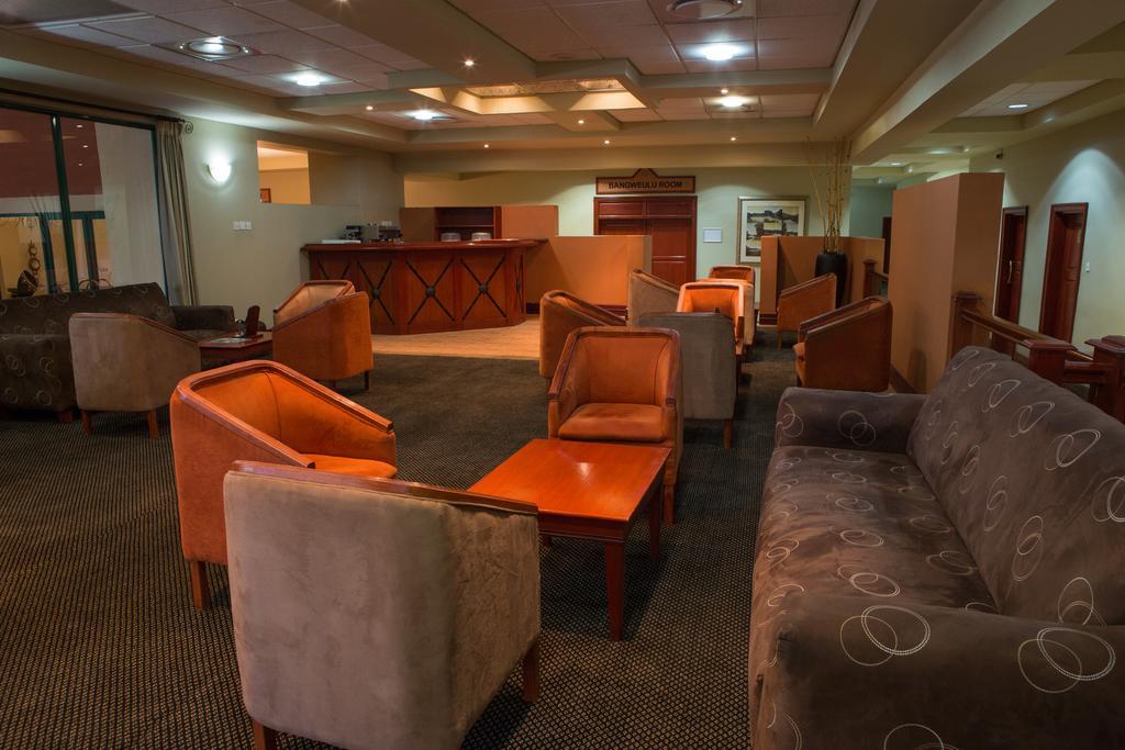M'Kango Golfview Hotel 루사카 외부 사진